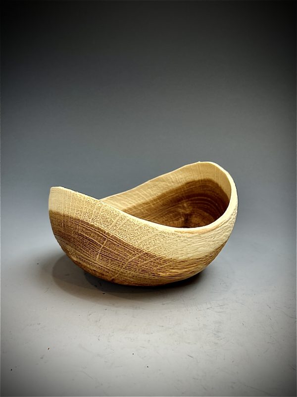 Small Oak bowl.