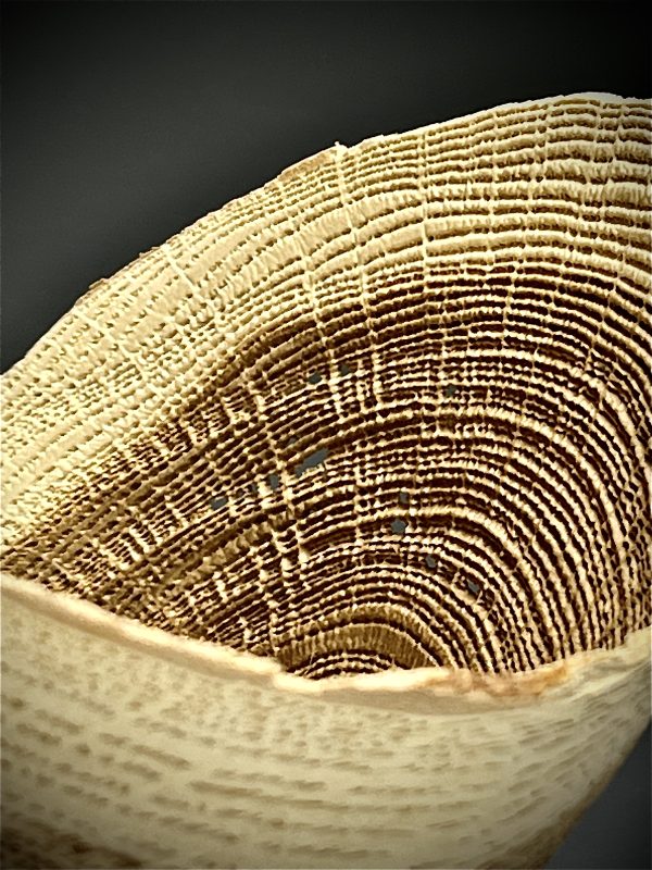 Oak Sandblasted Winged bowl. - Image 3